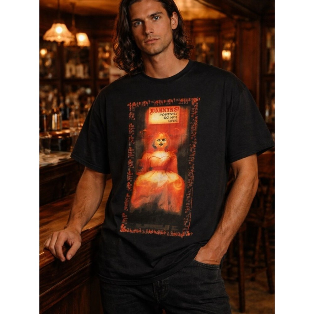 Annabelle Comes Home Horror Graphic Tee M Black Movie Shirt Creepy Doll